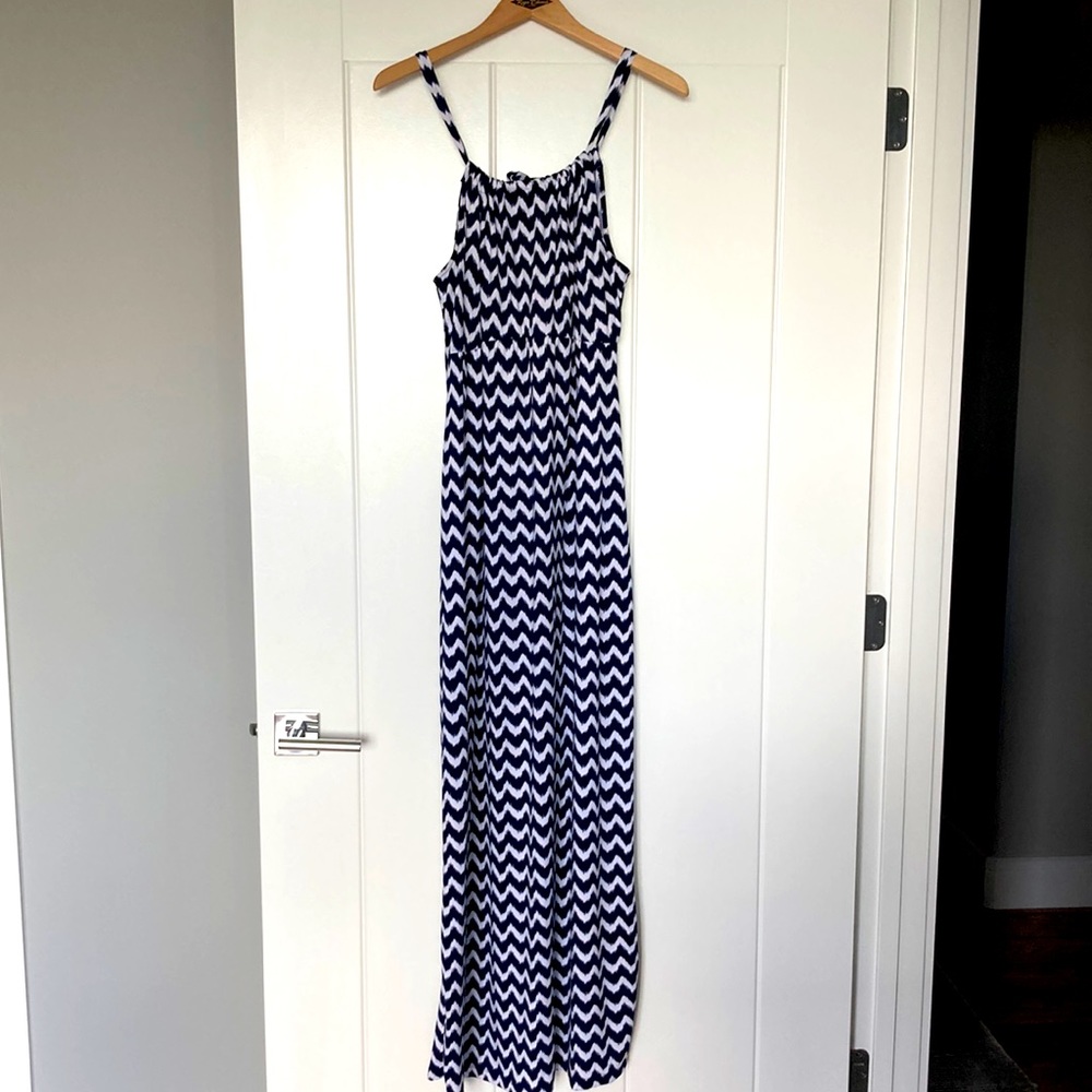 Long maxi maternity dress